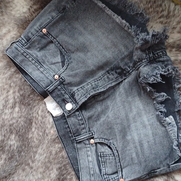 We The Free shorts - Picture 12 of 12